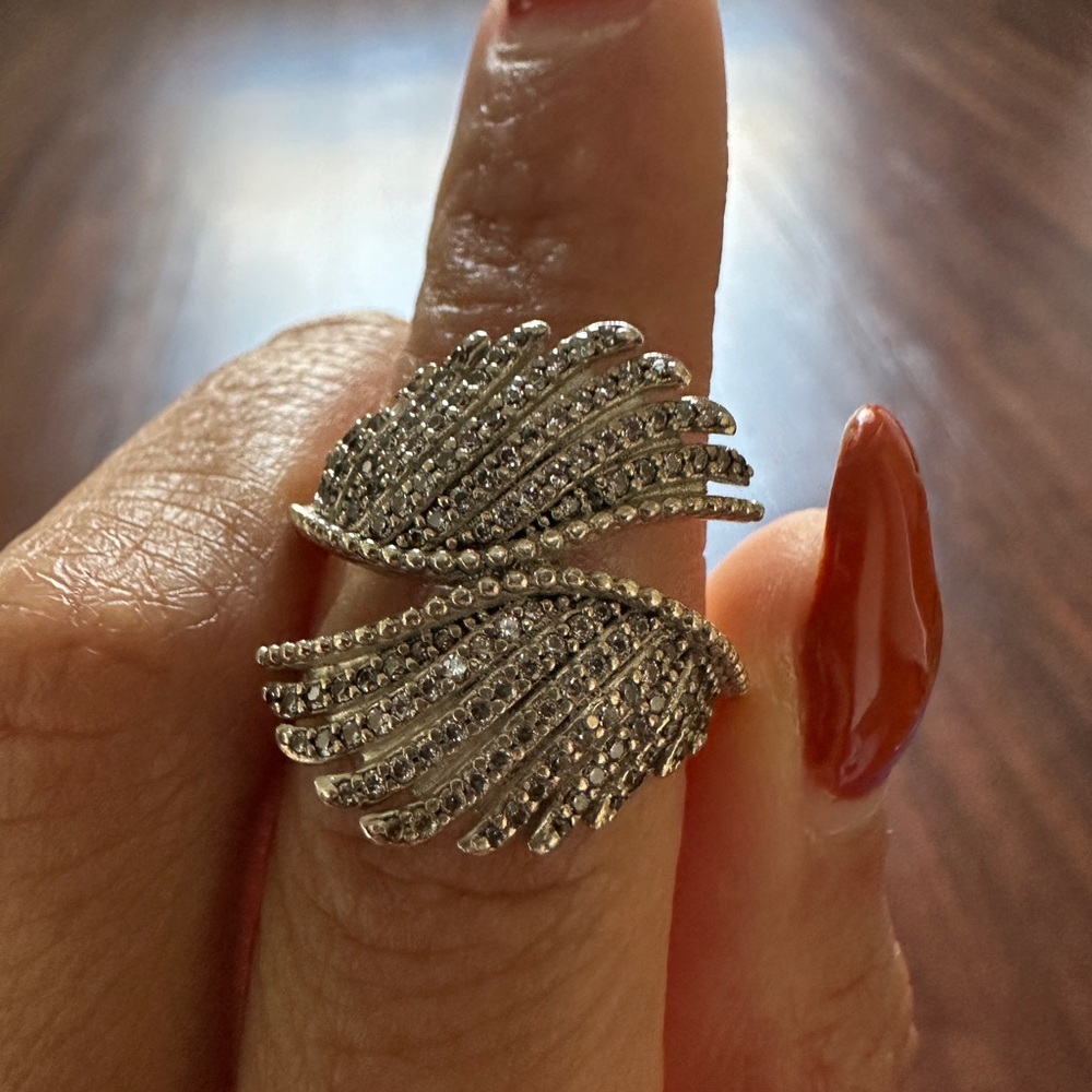 RETIRED Pandora Charm - Majestic Feathers Ring